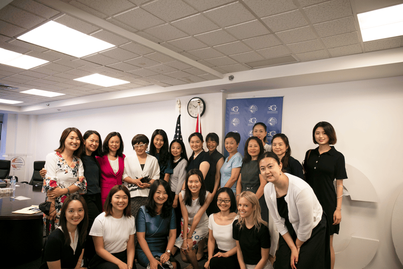 平实地讲好真实的企业故事：对话中新社美国分社总编辑谭宏伟 featured image