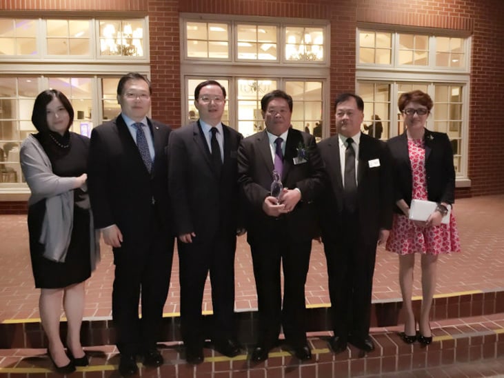 CGCC Congratulates Board Member Chairman of Fuyao Glass Industry Group Cho Tak Wong Won the Phoenix Award featured image