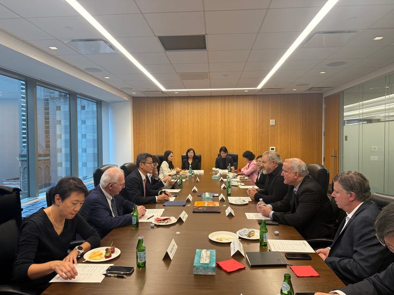 CGCC Hosts Leaders Roundtable with Adam I. Sandow, Founder, CEO and Chairman of SANDOW Companies and Material Bank featured image